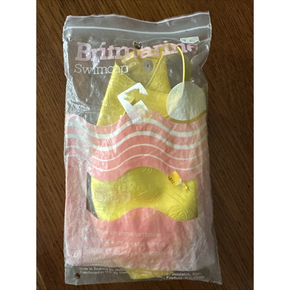 Vintage 70s 3-D Yellow Textured Rubber Swim Cap Swimcap Britmarine, New Open Pkg